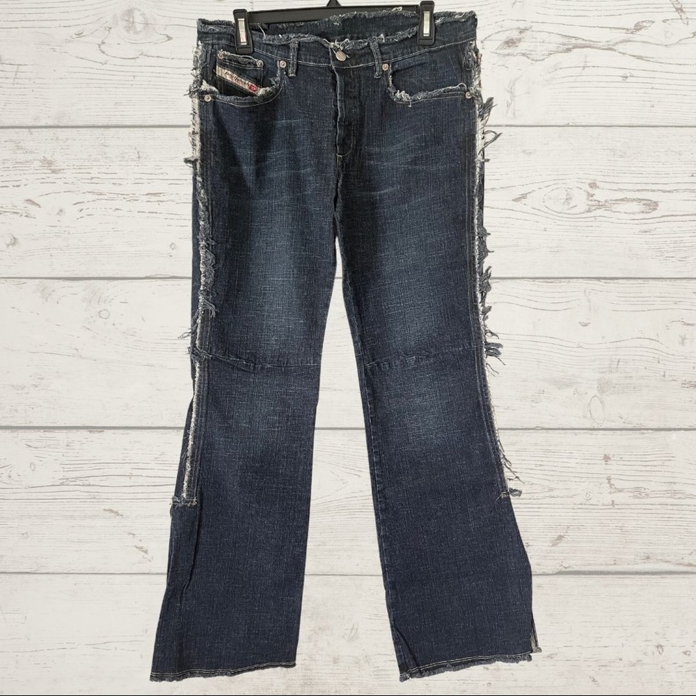 Diesel Industries Y2K Daze flared distressed denim~ GUC~ Low Rise~ SIZE 34